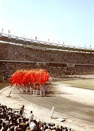 阿森纳现在伤员慢慢都回归了，其实全阵容的阿森纳深度是完全足够多线作战的，比较难熬的就是上个月和这个月而已，欧冠当面他们小组赛已经没有压力了，现在主要重心放在联赛上了